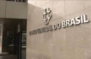 Gastos do governo para impulsionar economia preocupam especialistas