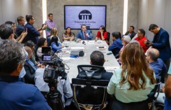 TCE busca consenso entre governo e servidores por recomposição salarial