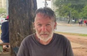 15:30 –
Homem desaparecido após desembarcar na rodoviária é localizado em praça de Cuiabá; veja vídeo