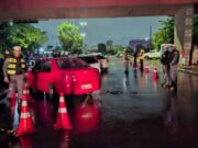 09:52 –
Operação flagra oito motoristas dirigindo embriagados na Avenida Miguel Sutil; um é detido com droga