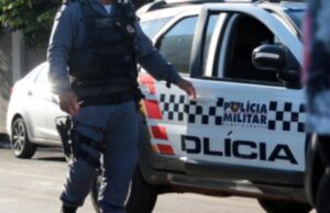 10:55 –
Homem passa a mão em menino de 13 anos no shopping e xinga policiais