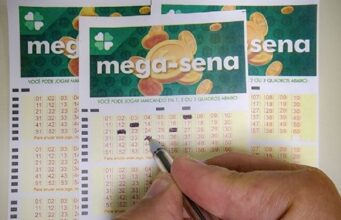 16:21 –
Apostadores de Cuiabá e Nova Mutum acertam 5 dezenas da Mega-Sena e levam quase R$ 200 mil