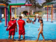 09:23 –
Feriadão seguro: Corpo de Bombeiros lista ações para prevenção e socorro em casos de afogamento