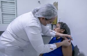 15:20 –
Cobertura vacinal contra a gripe atinge apenas 7% do público-alvo em Cuiabá