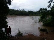 16:08 –
Bombeiros fazem buscas por jovem que desapareceu após lancha virar em rio de MT