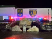 11:10 –
Criminoso flagrado com carregamento de cocaína avaliado em R$ 6 milhões morre em confronto com a polícia