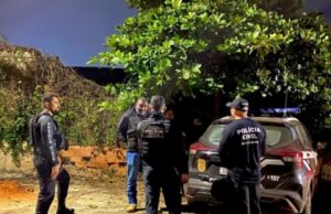 07:30 –
Operação mira em facção que cobrou 'caixinha' de galões dágua e incendiou comércio em cidade de MT