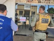 17:53 –
Ação interdita clinica veterinária flagrada com venda de medicamentos vencidos e atendimentos sem licenciamento