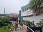 09:25 –
Alvos estão proibidos de manter contato e acessar dependências da Câmara e obras do Contorno Leste