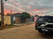 09:15 –
Polícia prende criminosos envolvidos com distribuição e venda de drogas