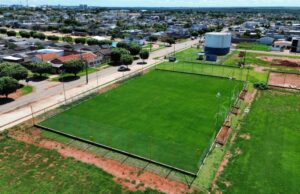 Vereadores propõem batizar campo society em Lucas com nome de pioneiro
