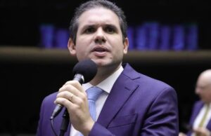 Comando de Motta na Câmara patina em votações e é alvo de críticas