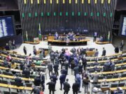 Governo quer retomar pauta de regulação das redes no Congresso