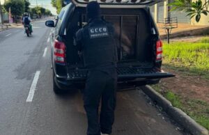 Faccionado é preso em operação contra venda ilegal de arma