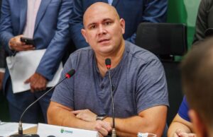 Abilio diz que pagará salário de maio dentro do mês; veja