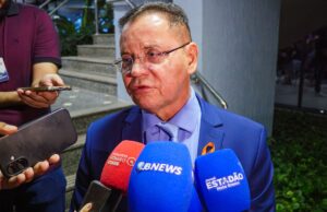 “É uma opinião dela; Eu defendo o voto secreto”, diz Botelho; veja