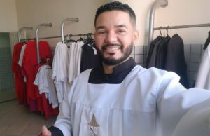 Em entrevista, acusado tenta envolver mãe de menor no crime