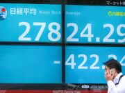 Bolsas globais operam em queda generalizada apأ³s anأ؛ncio de tarifas de Trump