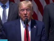 Trump tem a menor aprovação em cem dias de gestão