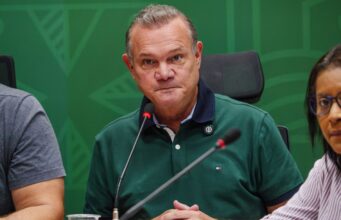 Wellington comemora urgência em projeto para anistia; vídeo