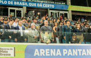 Prefeito e vice prestigiam promoção de quase mil policiais na Arena Pantanal