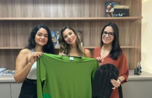 Prefeituras recebem kits para padronizar guias de turismo