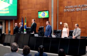 Max Russi destaca força da indústria mato-grossense em sessão solene