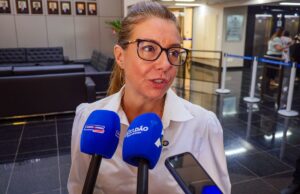 Flávia declara apoio a projeto de Tião para a AL: “Assino embaixo”