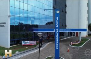 INSS estima 4,1 milhأµes de possأveis vأtimas de descontos irregulares; plano de ressarcimento comeأ§a a ser discutido | Polأtica