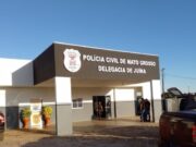 15:18 –
Homem é preso por incendiar motocicleta de ex-companheira