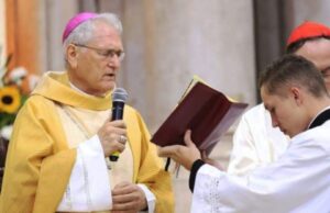 08:05 –
Ex-bispo de cidade de MT é citado como favorito para se tornar o novo Papa
