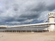 20:41 –
Policial penal é preso em flagrante ao tentar entrar com celulares na Penitenciária Central de Cuiabá