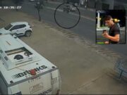 21:11 –
Câmera flagra momento em que motociclista é "fechado" e morre em batida em Cuiabá: veja vídeo