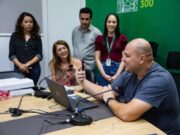 19:21 –
Nota Cuiabana premia moradores do Centro e Osmar Cabral com R$ 15 mil e R$ 10 mil: veja ganhadores