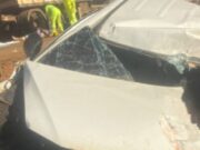 14:45 –
Mulher é arremessada de Amarok em acidente com carreta na MT-130; caminhoneiro também ficou ferido