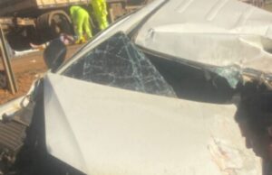 14:45 –
Mulher é arremessada de Amarok em acidente com carreta na MT-130; caminhoneiro também ficou ferido
