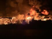 08:52 –
Veículos são destruídos após incêndio atingir ferro-velho em Várzea Grande