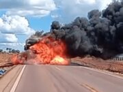 15:55 –
Carreta explode durante incêndio na BR-163; veja vídeo