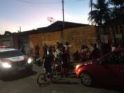 08:20 –
Briga entre casal termina com mãe e filha esfaqueadas em Várzea Grande