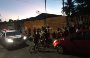 08:20 –
Briga entre casal termina com mãe e filha esfaqueadas em Várzea Grande