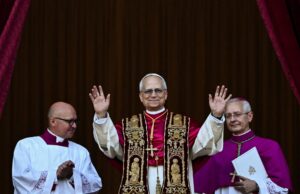 Robert Francis Prevost أ© o novo papa e escolhe o nome Leأ£o XIV | Mundo