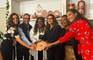 Ministra Margareth Menezes visita Turmalina (MG) e destaca papel do artesanato feminino na economia criativa — Ministério da Cultura