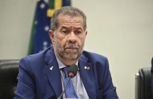 Octavio Guedes: saída de Lupi de ministério é dada como certa no Planalto