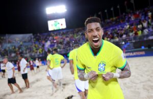 Brasil vence Belarus e أ© hepta da Copa do Mundo de Futebol de areia | futebol de areia