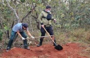 Corpo de jovem é encontrado com pés e mãos amarrados; vídeo