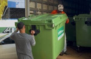 11:43 –
Prefeitura recebe contêineres para reforçar destinação correta de resíduos em Cuiabá