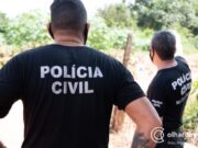 17:35 –
Homem tem parte do dedo amputada após agredir namorada que mordeu polegar para se defender