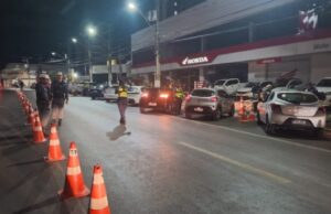 10:11 –
Operação Lei Seca prende 10 motoristas bêbados e remove 42 veículos em Cuiabá