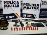 09:52 –
PM prende faccionados suspeitos de homicídios em Cáceres; altamente armados