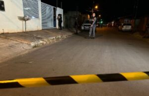 14:20 –
Homem é executado a tiros no bairro Jardim Industriário; PM encontra droga em casa